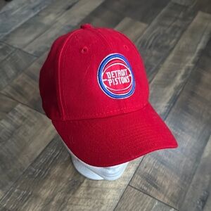 NEW ERA | YOUTH Detroit Pistons Red Cap